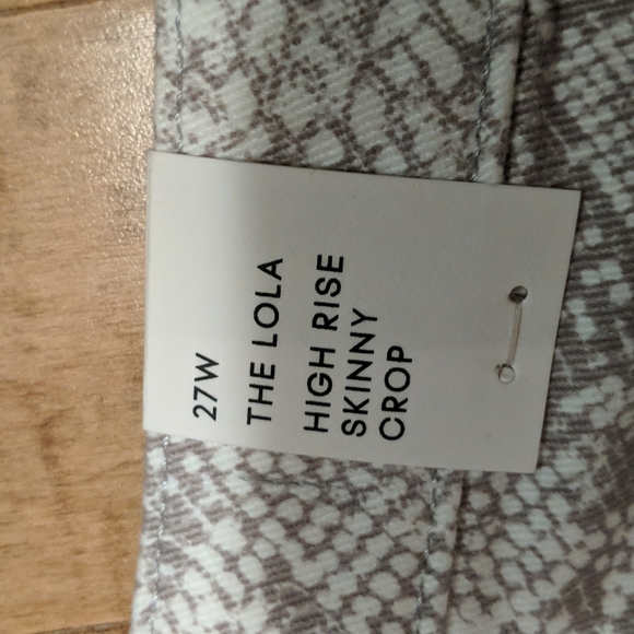 Aritzia Denim forum jeans NWT. - Picture 8 of 8